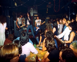 5. C-64_Ramones_CBGB_1976_Gruen.jpg