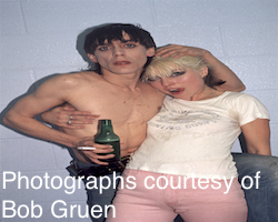 6.C-16_DebbieHarry_IggyPop1977_Gruen.jpg